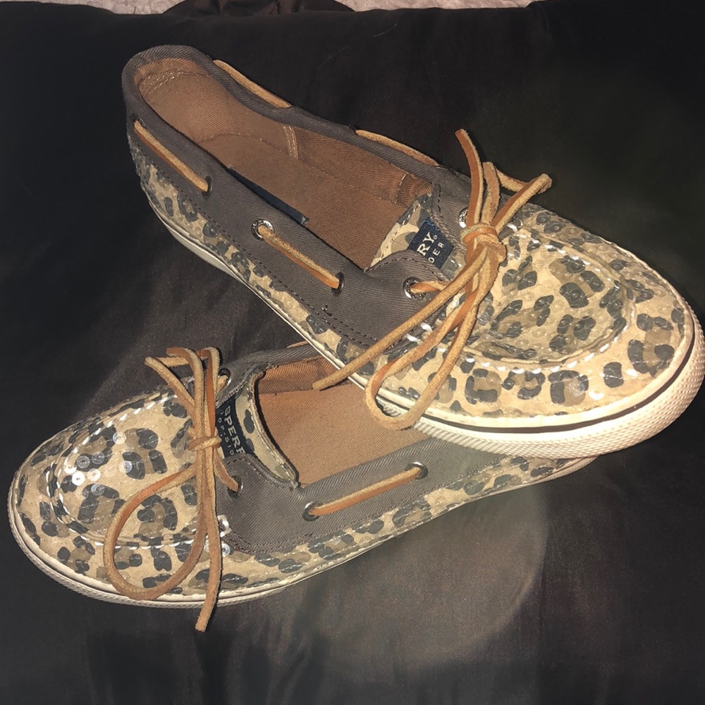 Sperry Top-Sider leopard sequin shoes. Size 5.5